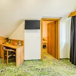 Zelazne Wrota B&B 3*