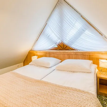 Zelazne Wrota Bed & Breakfast *