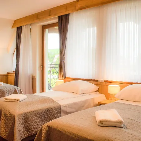 Zelazne Wrota Bed & Breakfast *