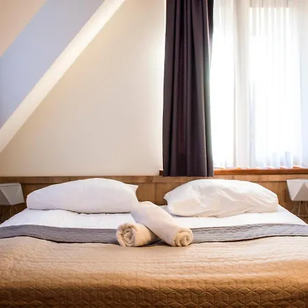 Zelazne Wrota Bed & Breakfast